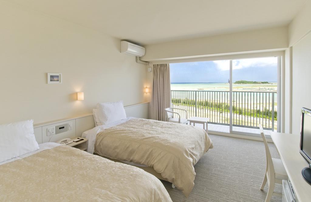 Hotel Gran View Garden Okinawa Tomigusuku Bagian luar foto