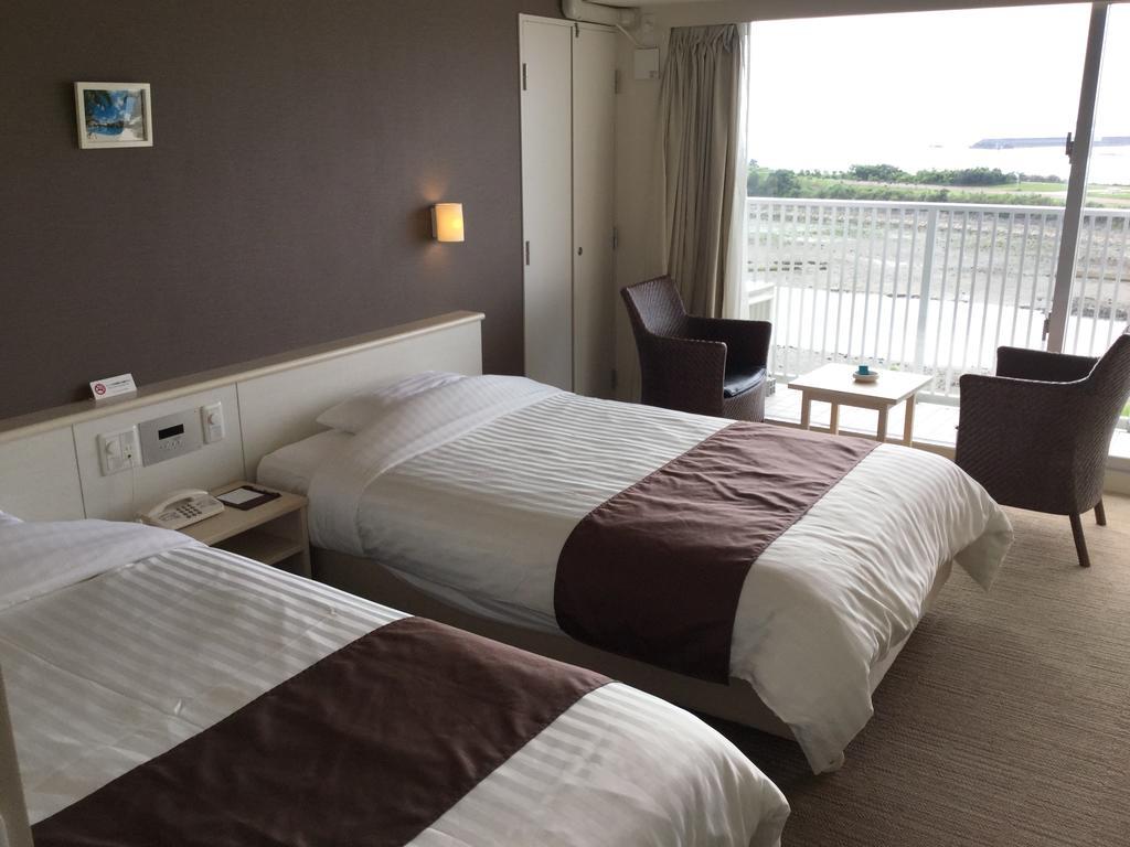 Hotel Gran View Garden Okinawa Tomigusuku Bagian luar foto