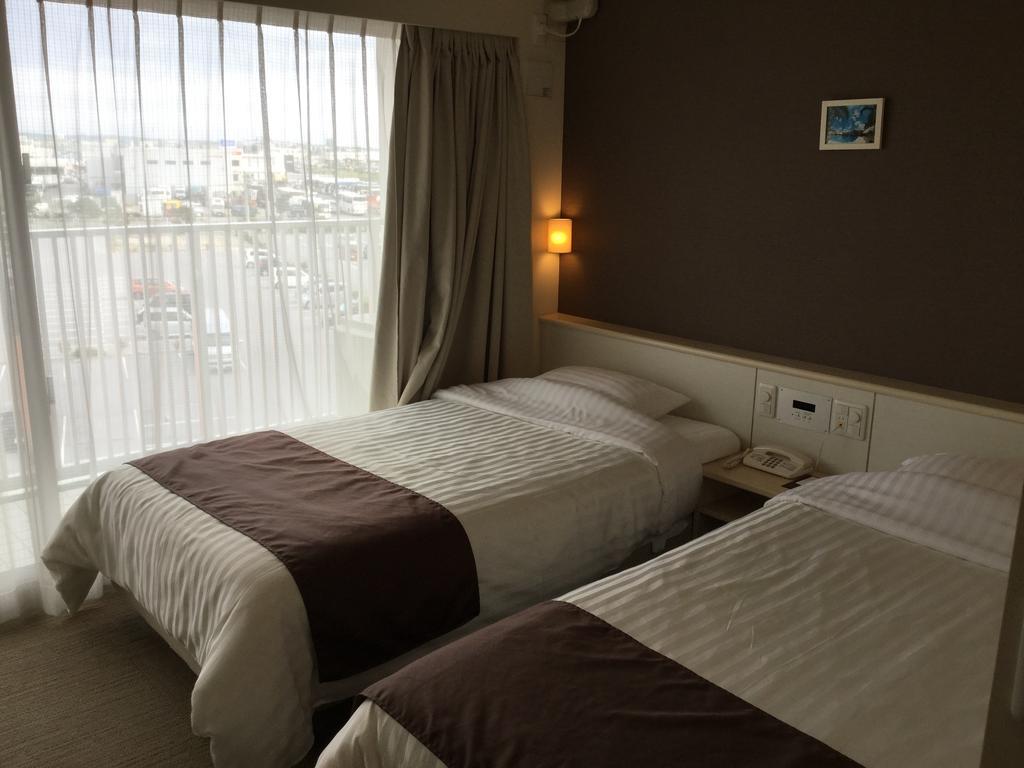 Hotel Gran View Garden Okinawa Tomigusuku Bagian luar foto